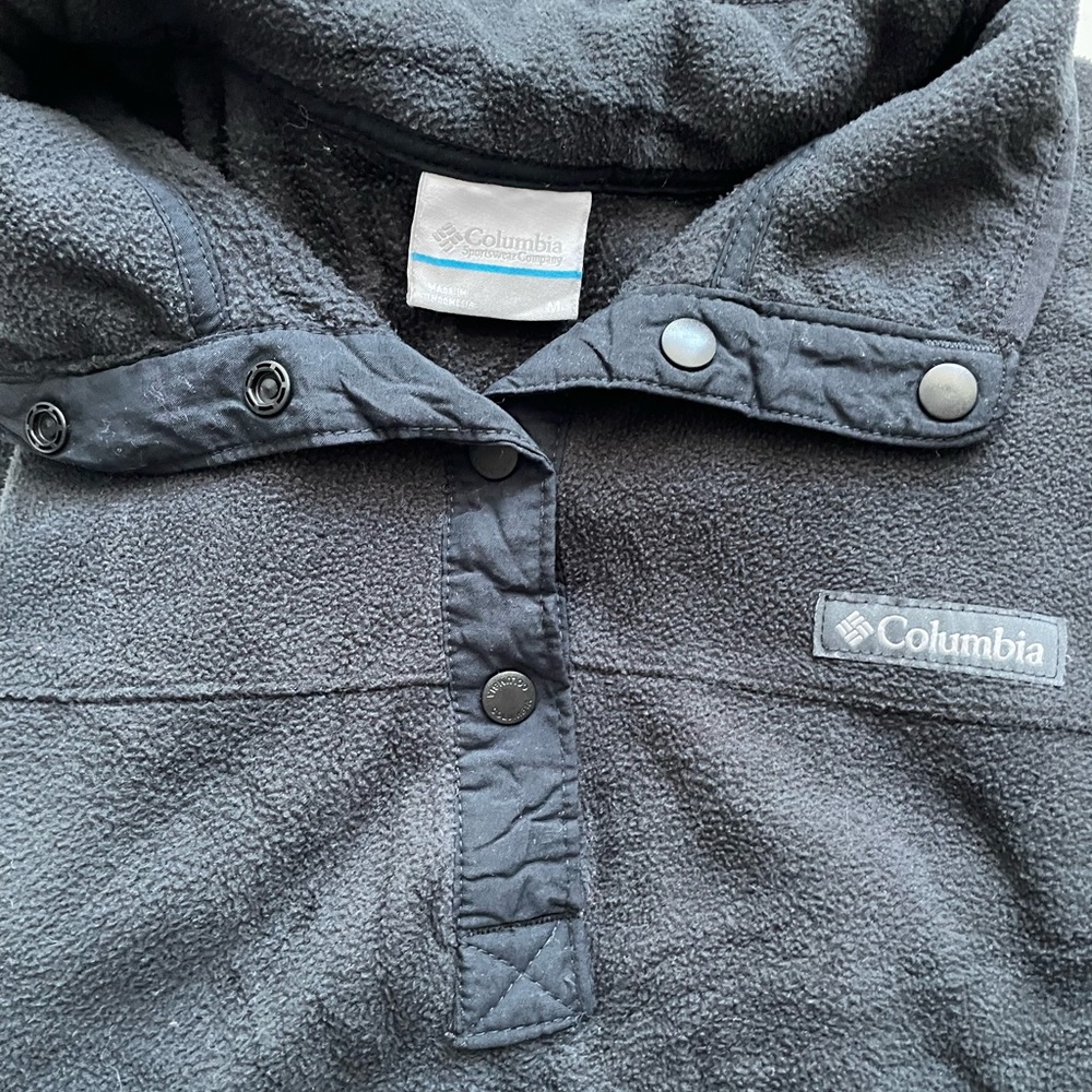 Columbia crew neck